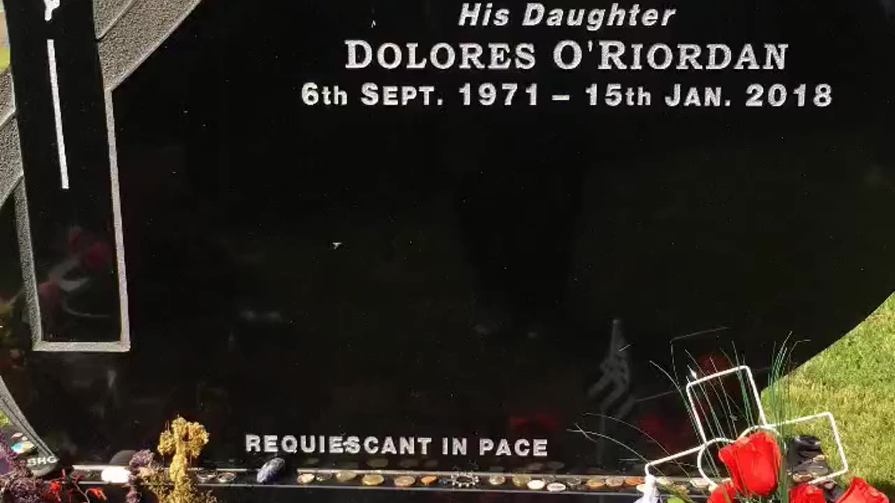 FAMOUS GRAVES - VOL. 510: DOLORES O'RIORDAN