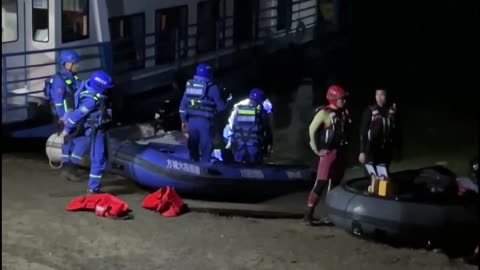 10 muertos y 70 heridos tras naufragio de barcos turísticos en China