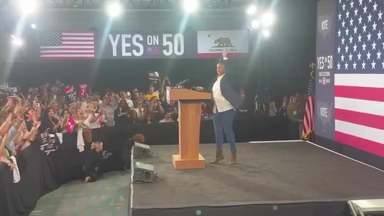 Jasmine Ctockett says that the Texas redistricting map is “RAClST”..