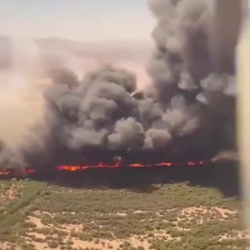 Evacuations feared as Arizona wildfire rages out of control