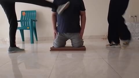 Human kicking bag for beginners