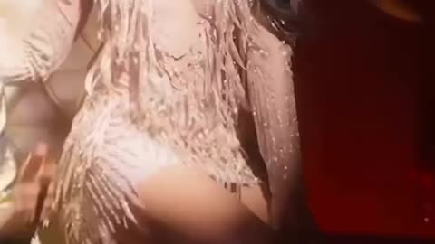 yohani- Beautiful singer with a beautiful voice