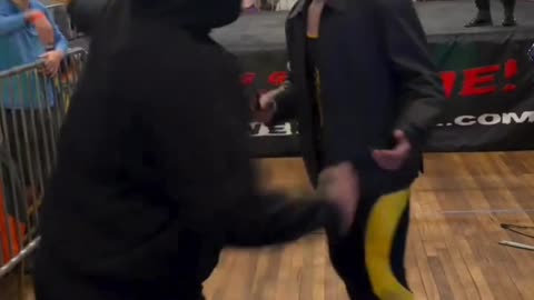 WHY WOULD FLY NI SEND ME THIS? #professionalwrestling #prowrestling #Wrestling