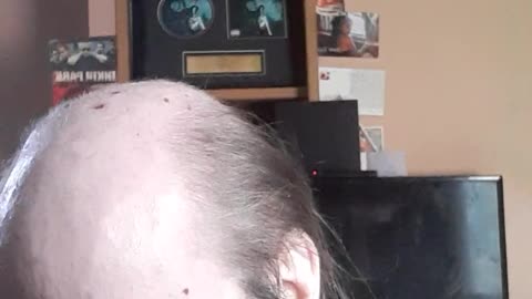 Cyraxx on YT. "The woman I dumped and blocked because I didn't get my toys". 6/5/2025.