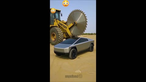 TESLA GARBAGE TRUCK BEING SLICED APART HAHHAAHAHAHAHH