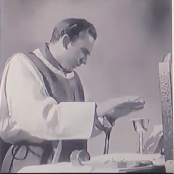 PRIEST PRAYING WHILE CABAL BANKERS DESTROY US WITH PAID FOR WARS