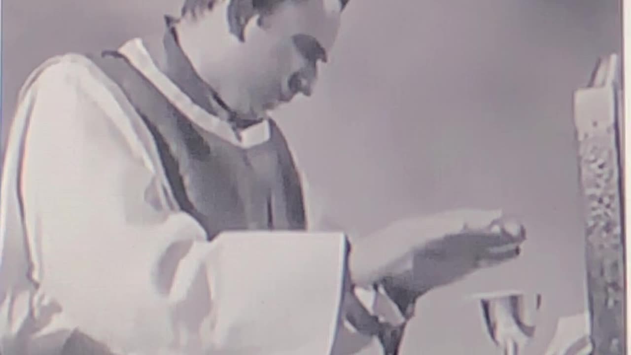 PRIEST PRAYING WHILE CABAL BANKERS DESTROY US WITH PAID FOR WARS