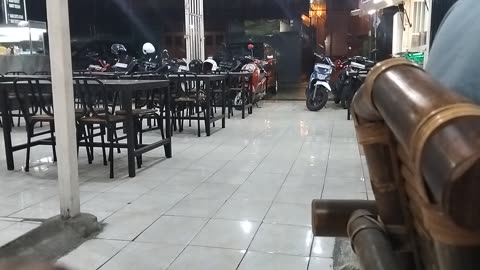 Late Night Hangout Vibes