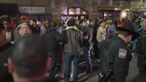 Insane New Year’s 2023 Fight on 6th Street, Austin TX – Caught on Camera