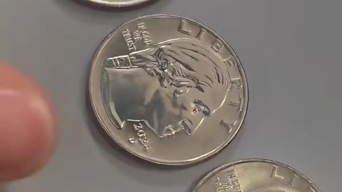 Wall Street Apes - Americans are going through quarters at work and they notice something