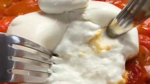 BURRATA😍 Craving some pasta? This is your sign to make some!