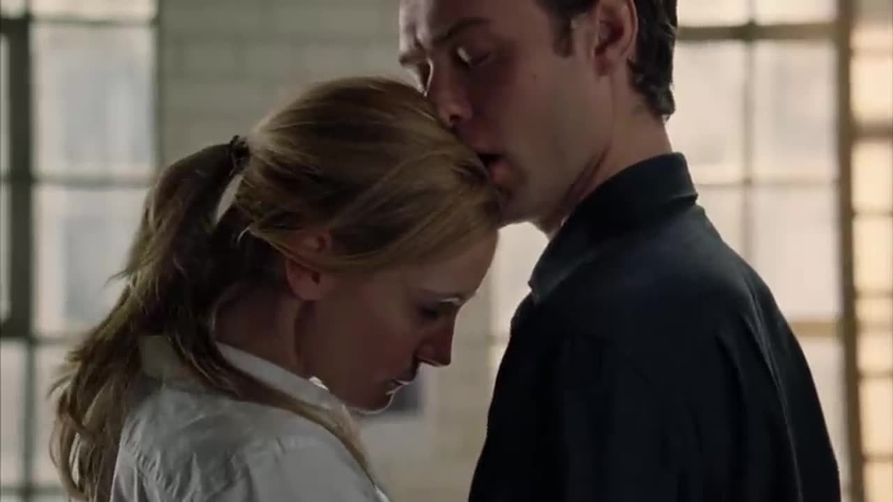 Jude Law Seduces Julia Roberts _ Closer (2004) _ Now Playing