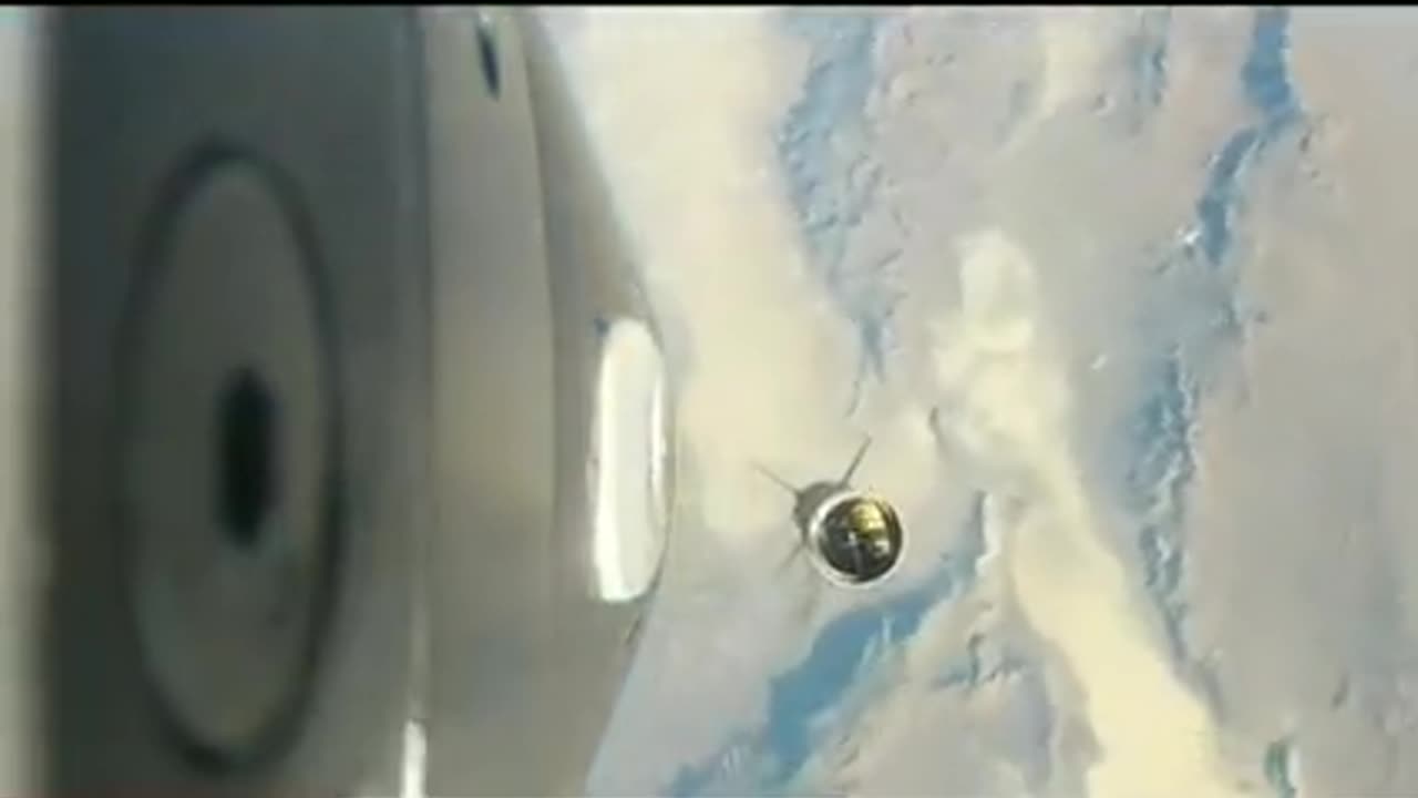 WHAT HAPPENS TO A ROCKET THAT GOES STRAIGHT UP❓ 🚀 [2014 GO FAST LAUNCH]