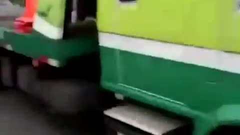 DANCING TRANNYFAG VS TRUCK -- TRUCK WINS