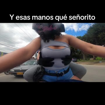 Y esas manos? #biker #bikerlife #bikelover #motolover #bikergirl #bikeride #motos #pulsar #motorcycl