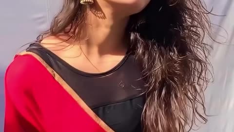 Dolly Vaswani Hot Dance | Instagram girls dance reels | Slow motion dance #navel #saree #dance