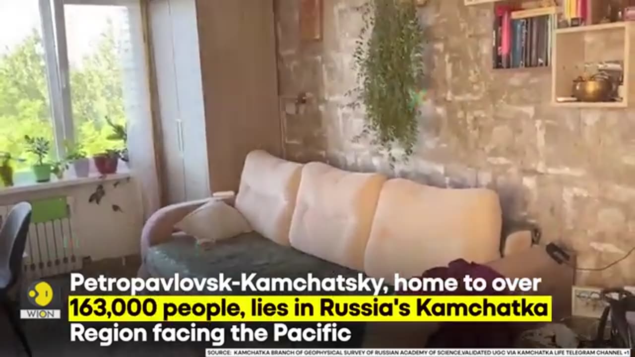 Russia Hit By Powerful 7.4 Magnitude Quake, Tsunami Alert Issued | sunmax966