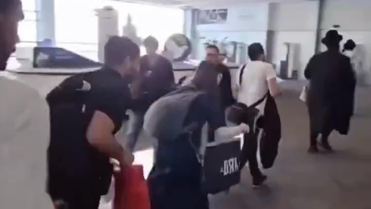 Promise people runing like fakes.