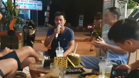Singing Tòng Phu: Heartfelt Vietnamese Folk Tune