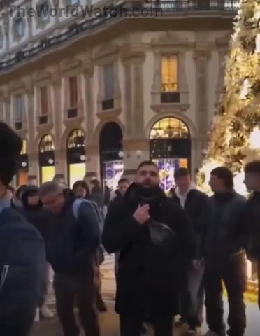 A Muslim interrupted a Christmas celebration in Milan by reciting Quran aloud!