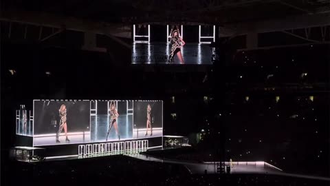 Taylor swift the eras tour 1 min of look what you made me do live from Miami