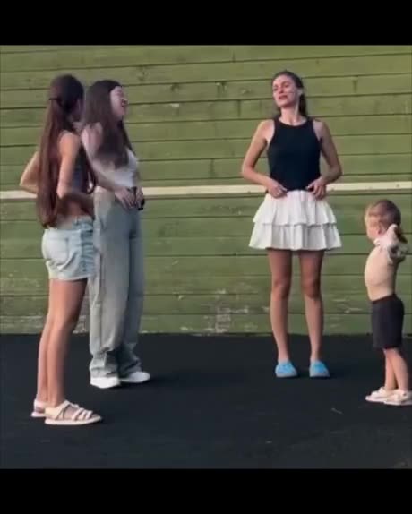 Its you in Your Childhood 🤣