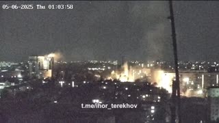 🤬 Horrifying moments of the bombing of residential (!) buildings by drones in Kharkiv tonight