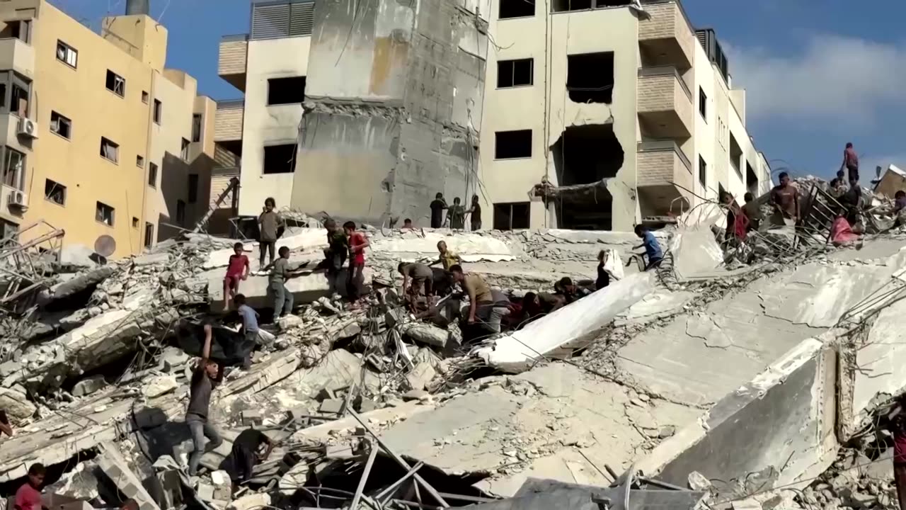 Israel tells Palestinians to leave as it pushes into Gaza City