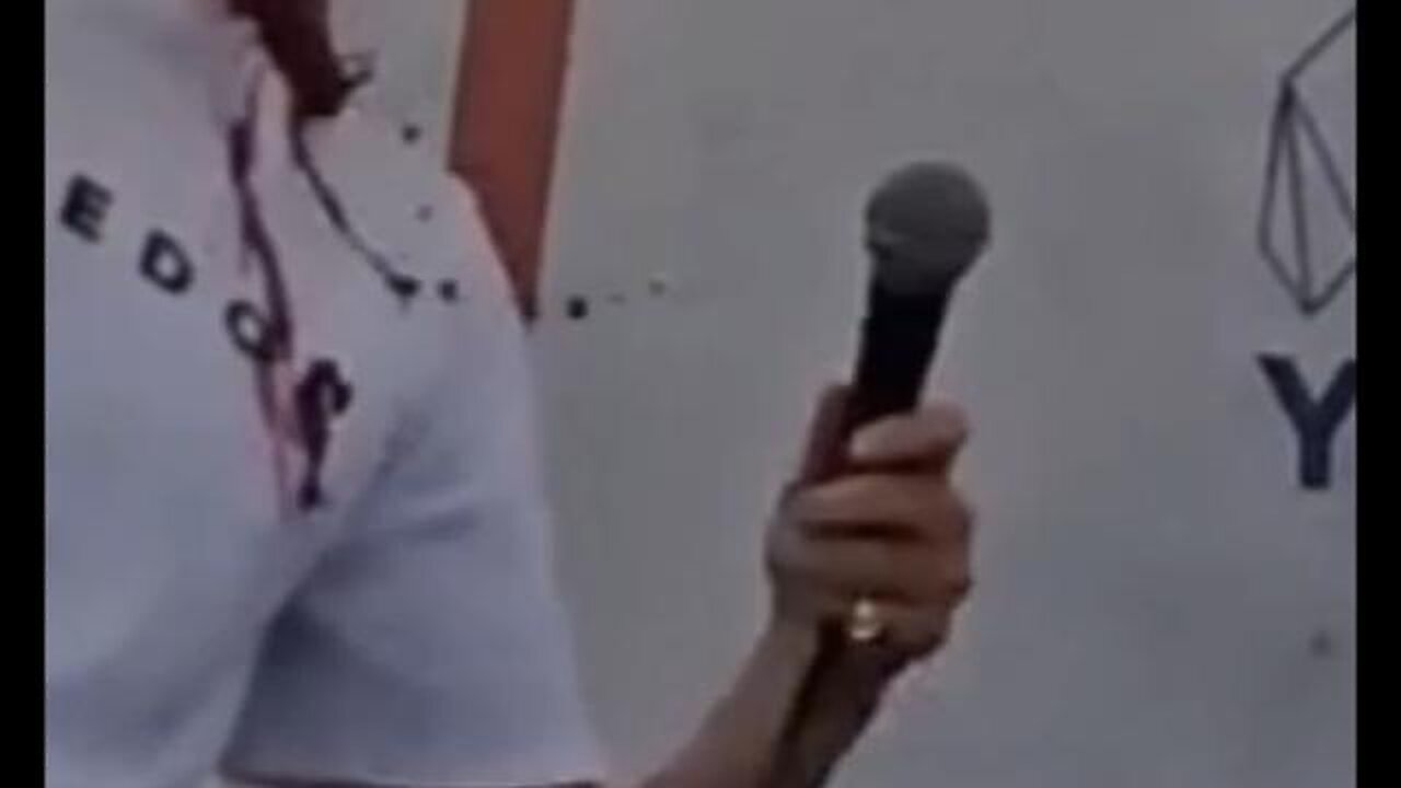 CGI RING FINGER GLITCH? CHARLIE KIRK
