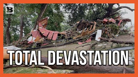 Aftermath Shows Texas Town Completely Wrecked by Flood