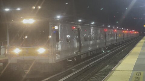 The first catch of an LIRR M7 Train (Car #7038 leading) on my iPhone 12 12/21/22