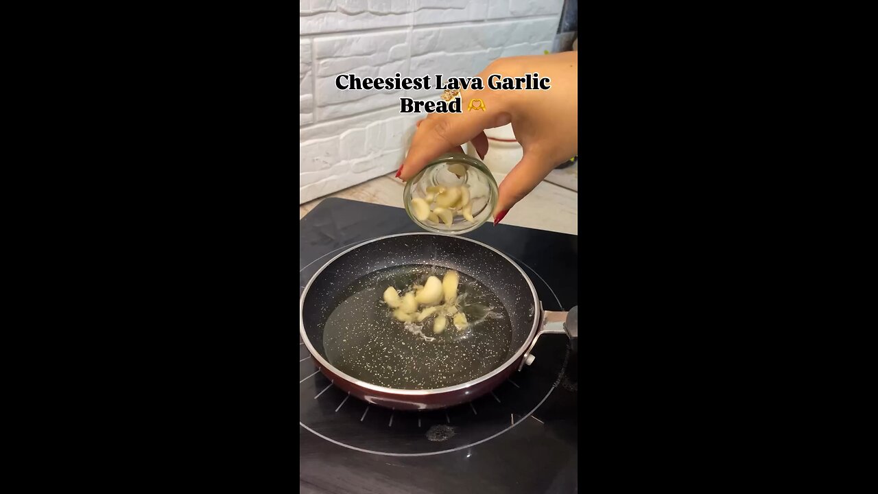 #cheesiest lava bread 🍞 ✨️