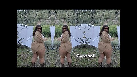 Gypssaii Ana a Spanish American weird girl, writer, model, influencer and fashionista, Bio, Wik