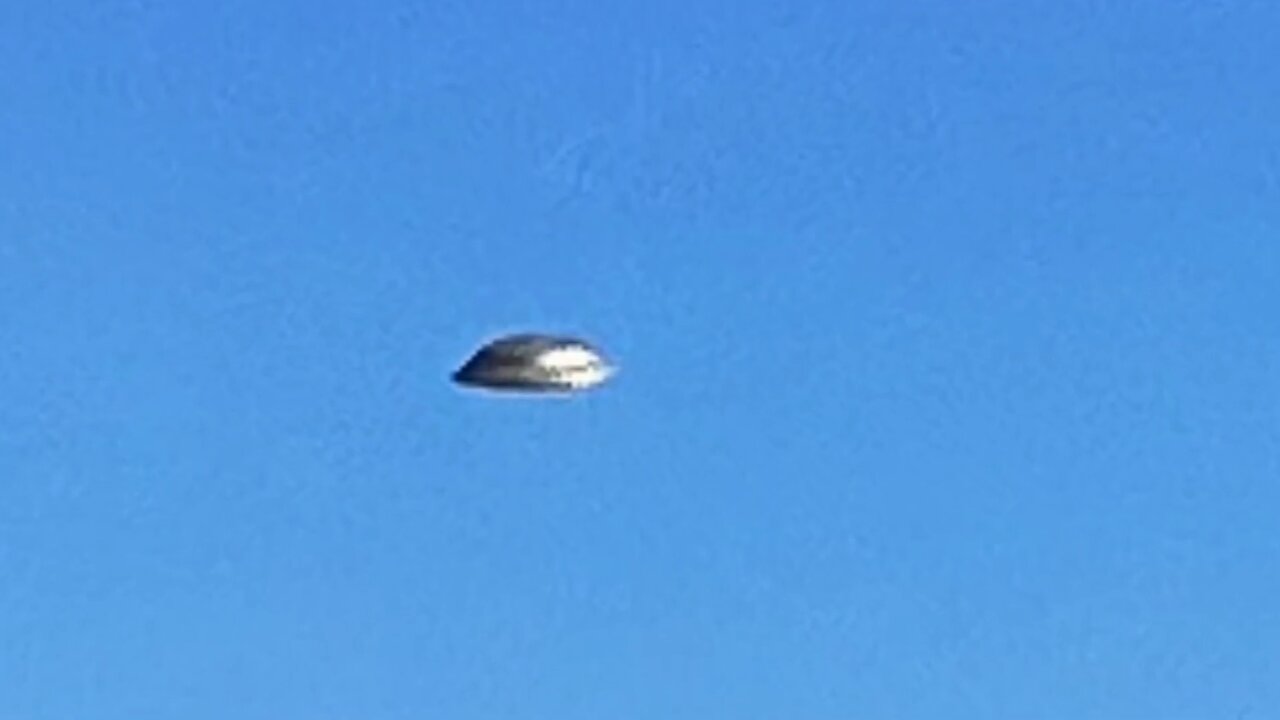 Reddit User Uploads Father's UFO Photos