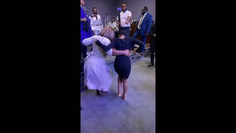 Dance y’all 💃🏽💃🏽 #praisebreak