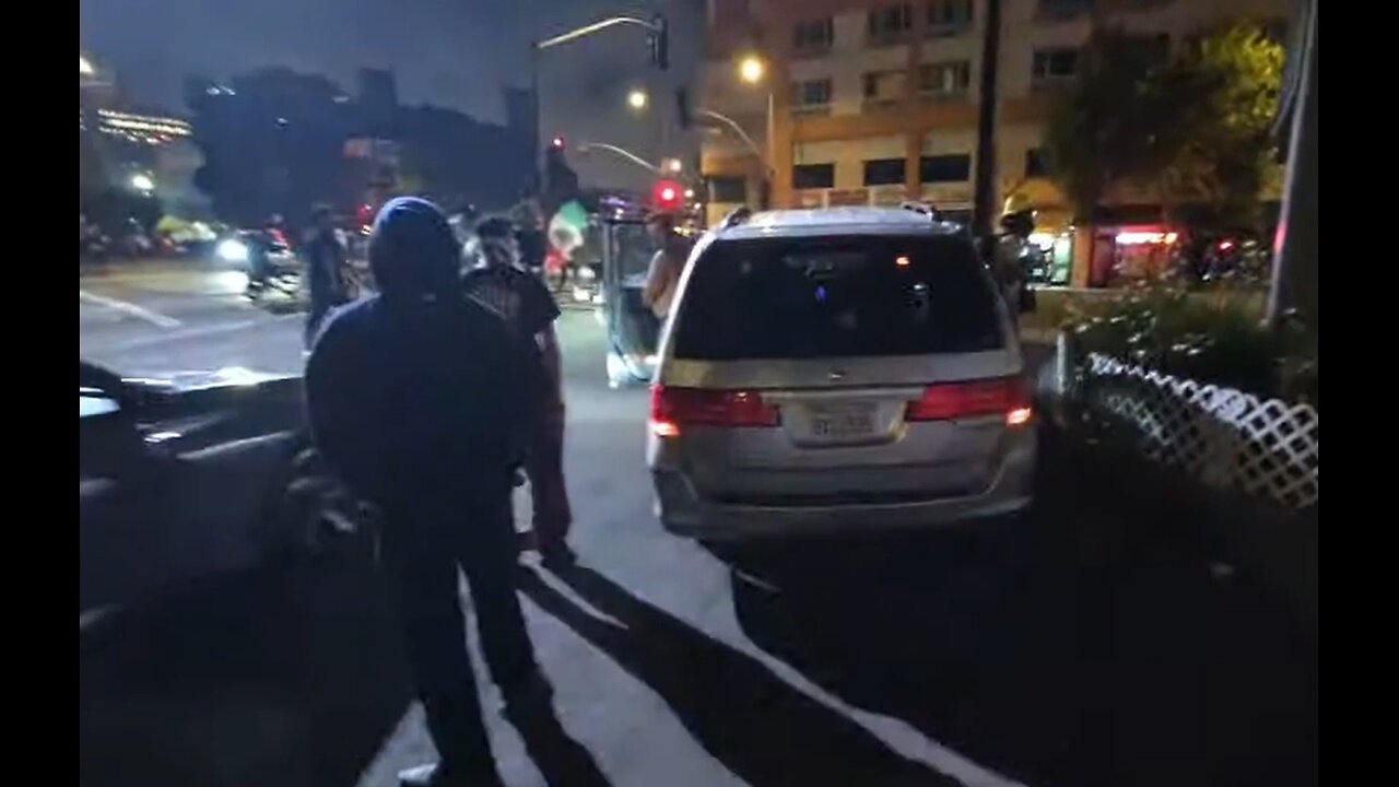 IP2 Stories - Scribbles Records a Gunman Getting His Car Destroyed During 2025 LA Protests