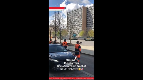 Russian Tank Convoy in front of the US Embassy. 🙂‍↕️🥹 #usa #russian #moscow