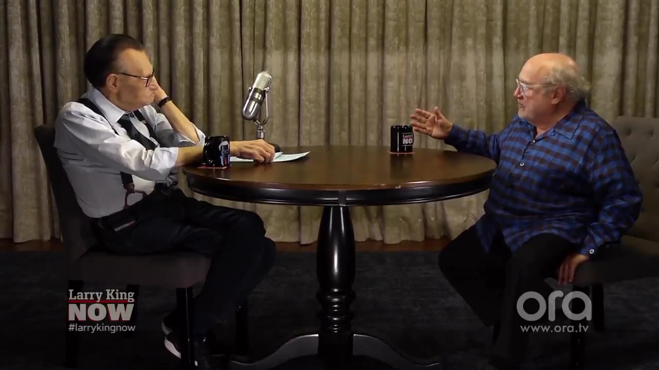 Many people are no longer fans of Danny DeVito. He should have just kept reading lines.