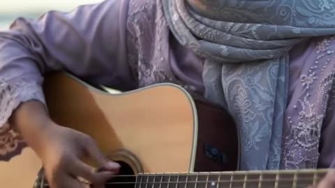 Elegant Muslimah Acoustic 🎶 | #shorts #acousticvibes