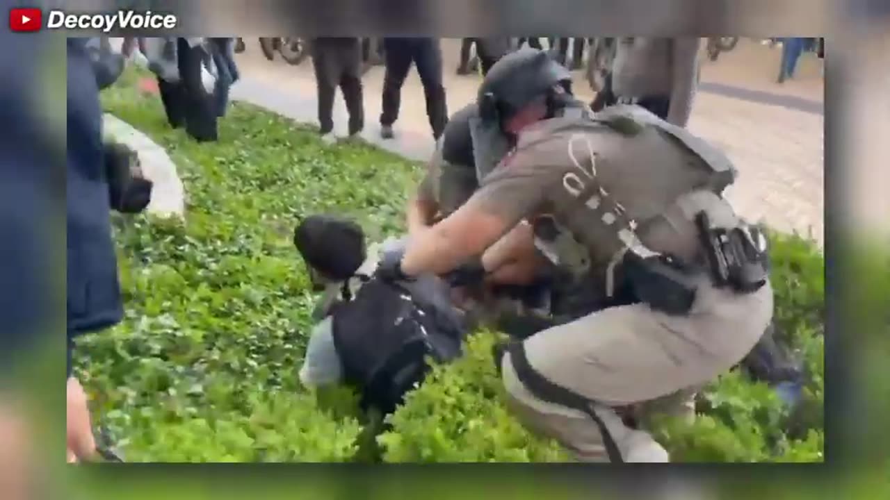 They trapped themselves 😂Decoy Voice