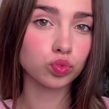 They Are Terrible Actresses