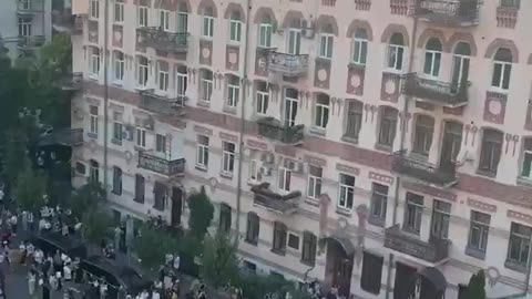 Protest outside Ukrainian President Zelensky's office in Kiev