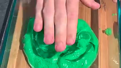 Shocking: Putting Kinetic Sand in Slime!