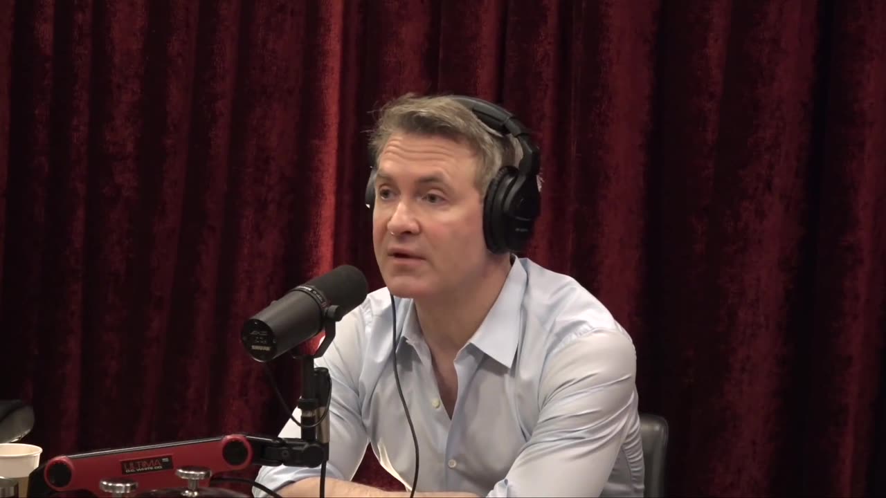 Twitter Algorithm Pushes Crazy Content - Douglas Murray vs Dave Smith
