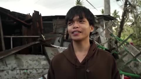 Several dead as Typhoon Fung-wong hits the Philippines