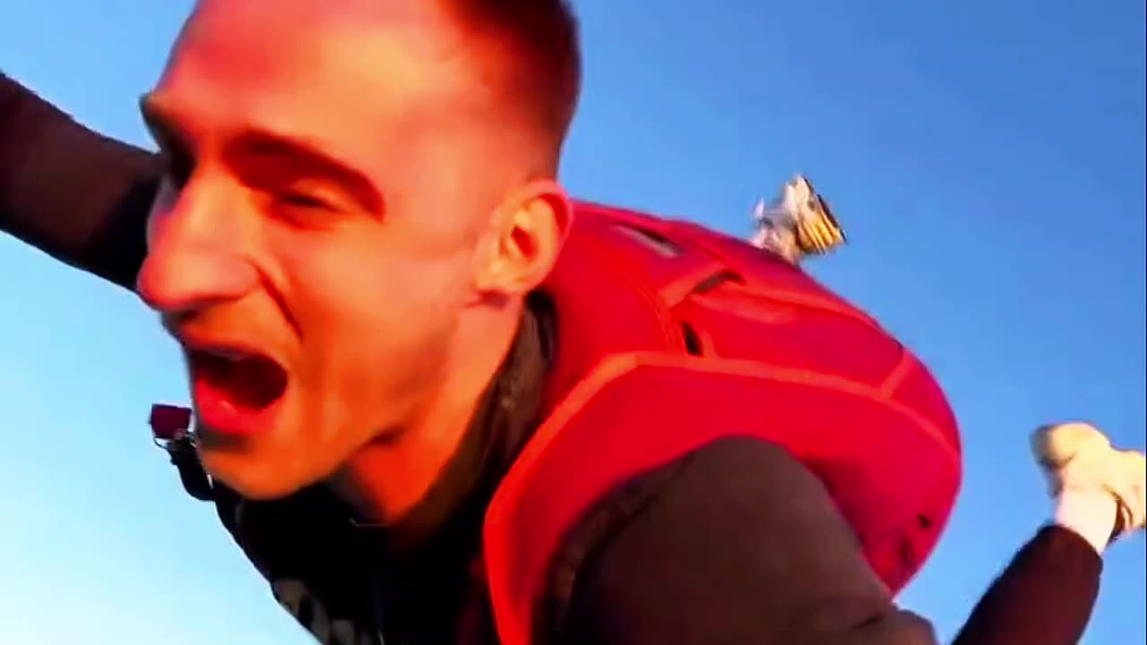 Itwin jumped from a hot air balloon
