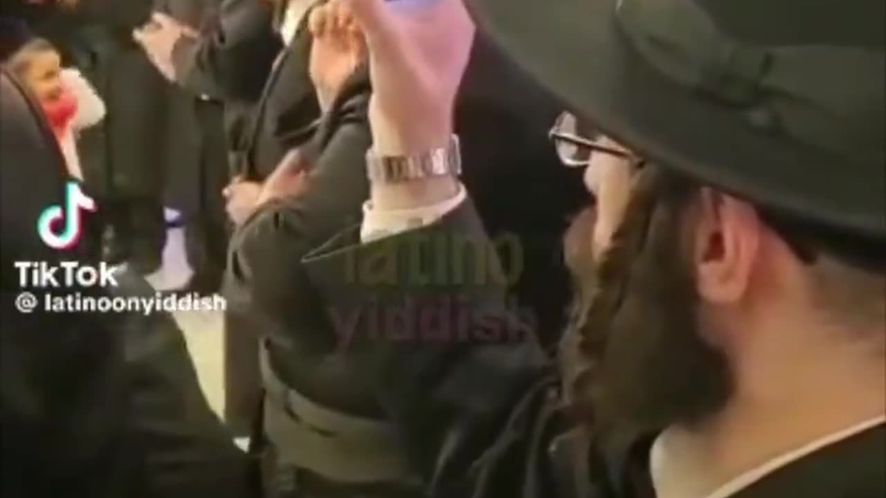 This jew has a card reader phone case...