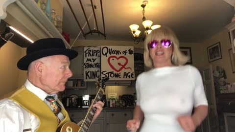 20220501 Toyah & Robert's Sunday Lunch - I Don't Know Why？ [vVbh-92zhzg]