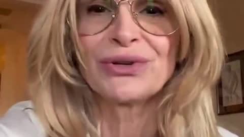 🚨 Actress Kyra Sedgwick Says, "I'm pretty scared about a lot of things.....