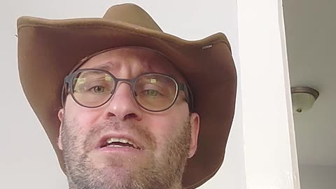 Nie ma trzeciej drogi.